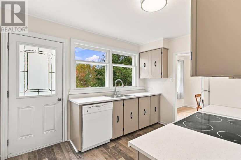 6 Cherry Hill Road — photo 10 of 26