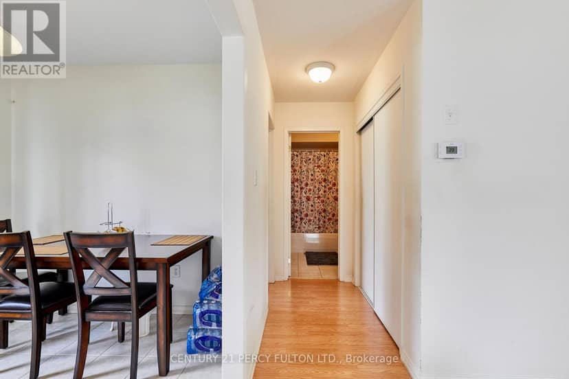 8 Knowles Street — photo 16 of 38