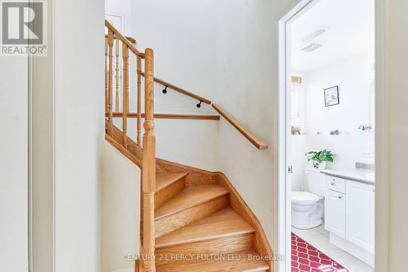 8 Knowles Street — photo 21 of 38