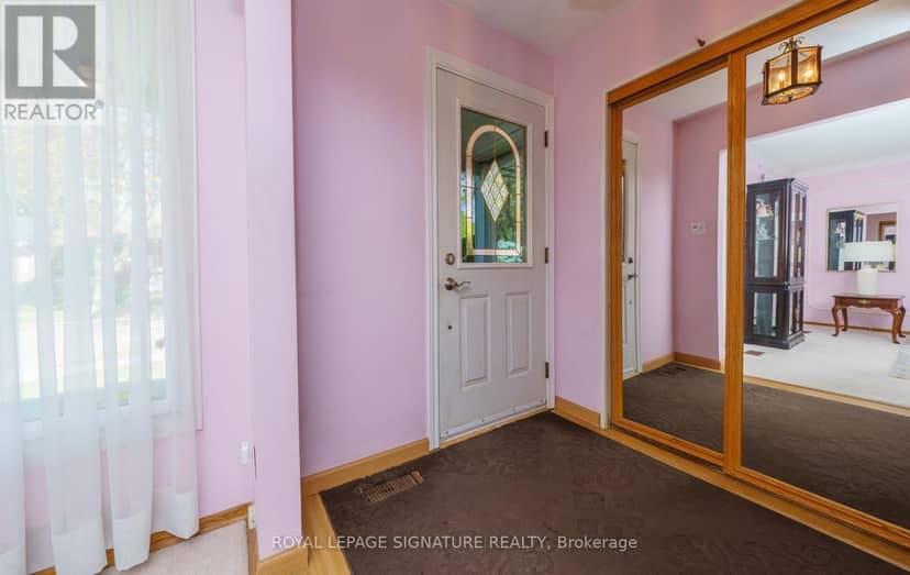 29 Fluellen Drive, Toronto, photo 8
