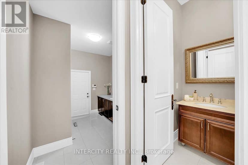 233 Carisbrooke Circle — photo 24 of 40