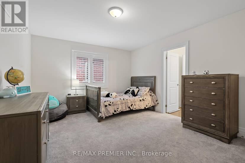 28 Samuel Crescent — photo 23 of 29