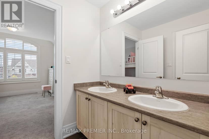 28 Samuel Crescent — photo 24 of 29