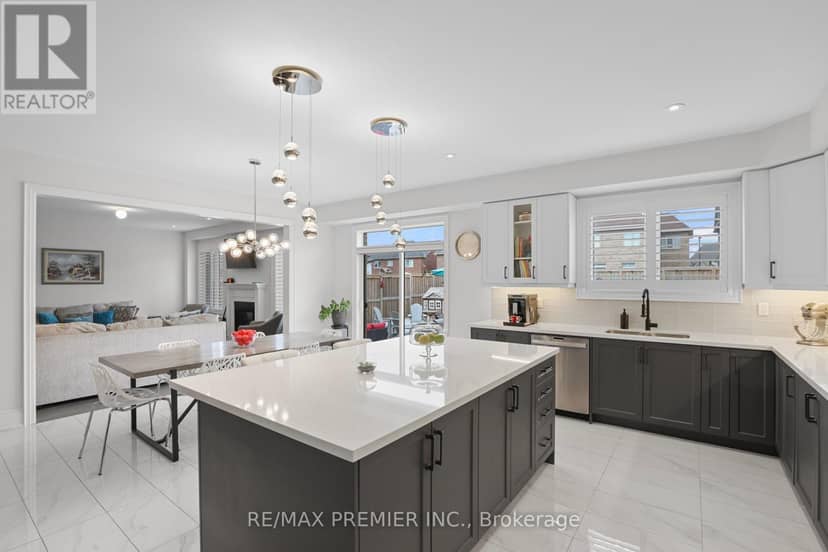 28 Samuel Crescent — photo 9 of 29