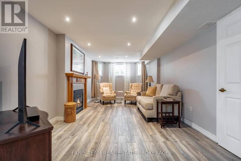 59 Carter Crescent — photo 13 of 22