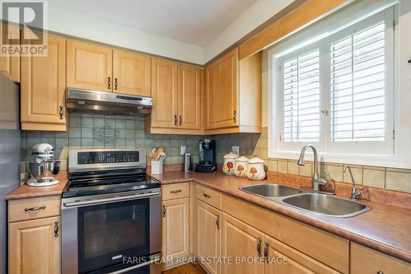 59 Carter Crescent — photo 5 of 22