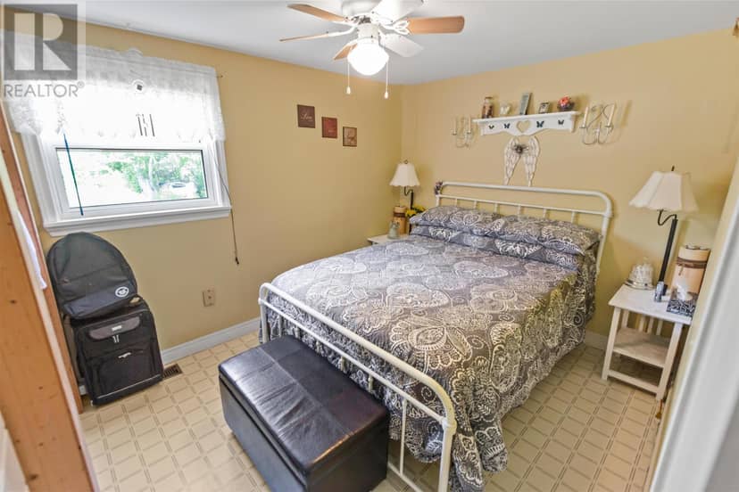 15 Curtis Road — photo 17 of 27