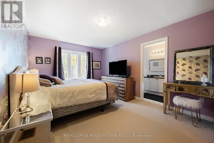 16 Ridgegate Crescent — photo 31 of 40