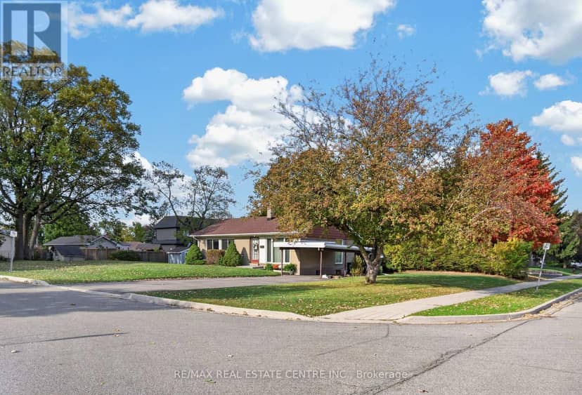 226 Elmwood Crescent, Milton, photo 3