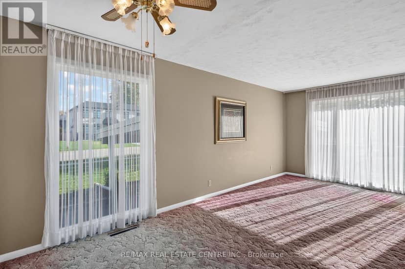 226 Elmwood Crescent, Milton, photo 7