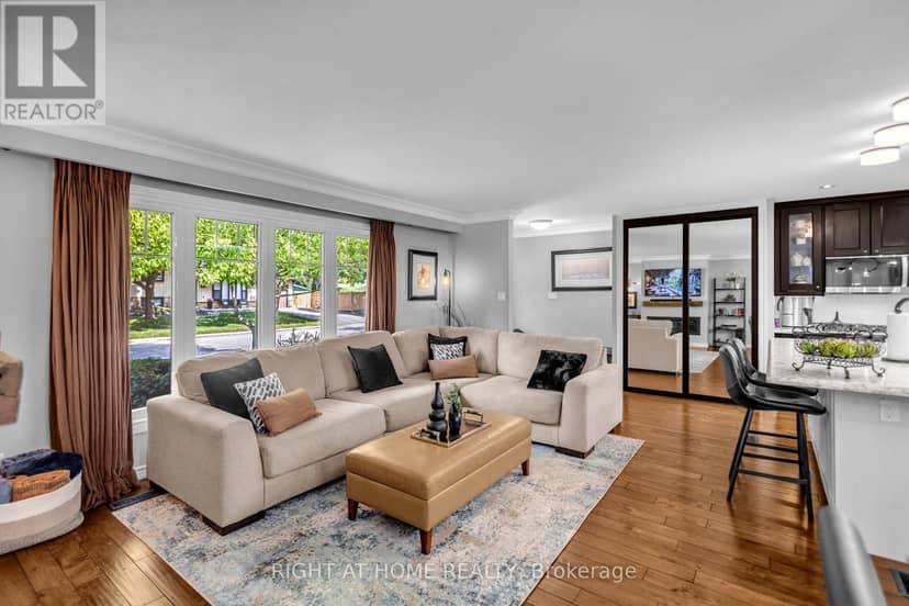 1432 Dewbourne Crescent — photo 10 of 40