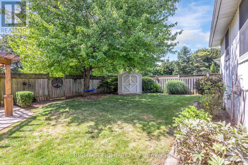 1432 Dewbourne Crescent — photo 34 of 40