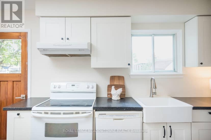 855 Governors Court — photo 16 of 40