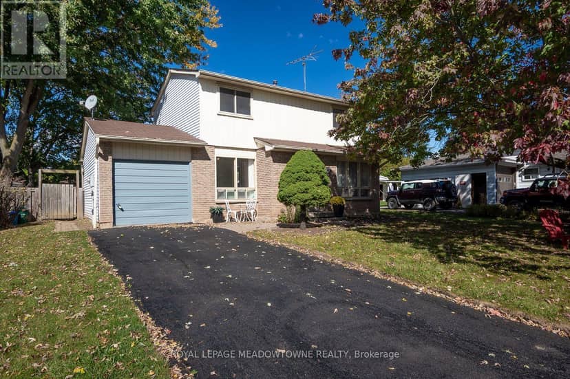 855 Governors Court, Milton, photo 2