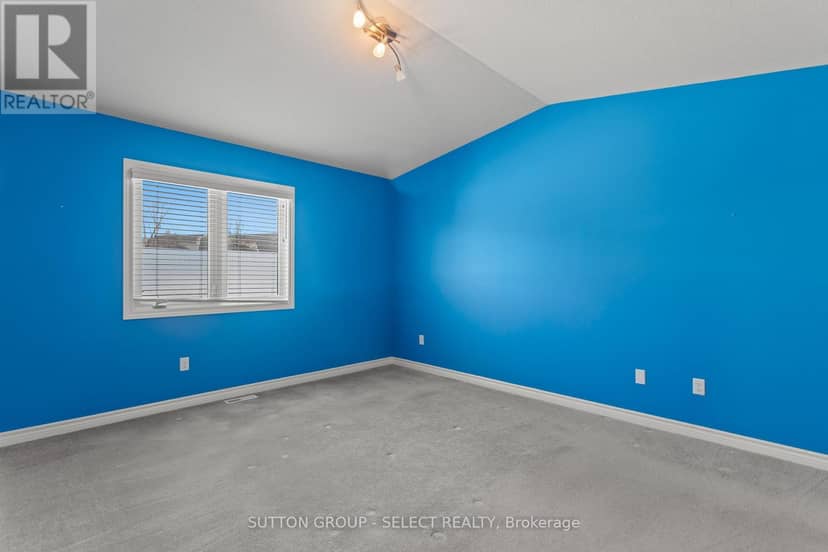 2094 Denview Avenue — photo 16 of 37