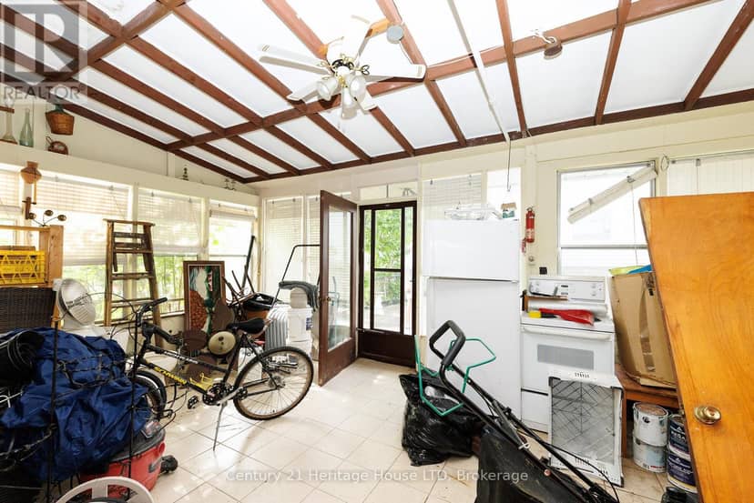 20 Dufferin Street — photo 18 of 32