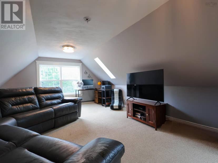 223 Highway 366 — photo 37 of 40