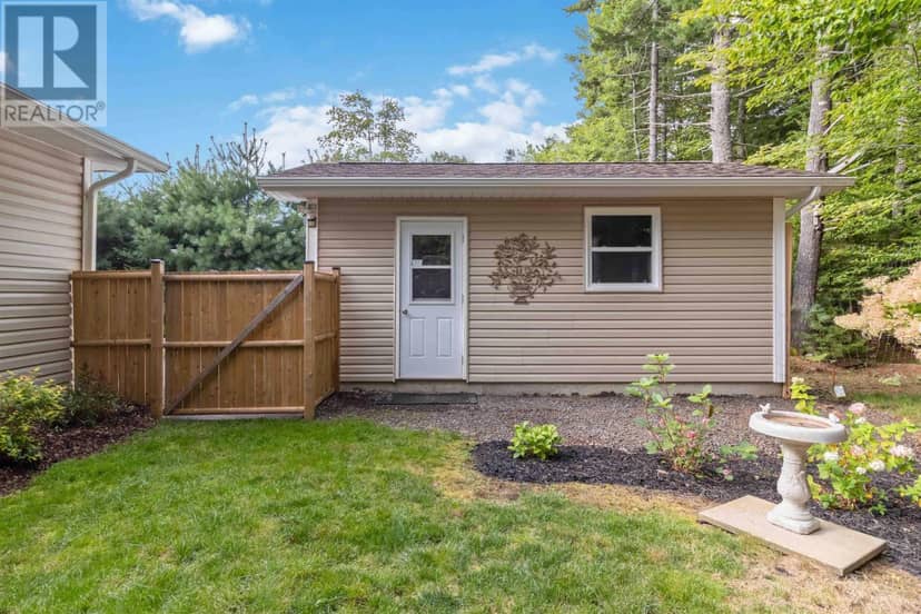 192 Winburn Avenue — photo 34 of 40