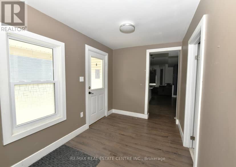10 Meda Street — photo 8 of 25