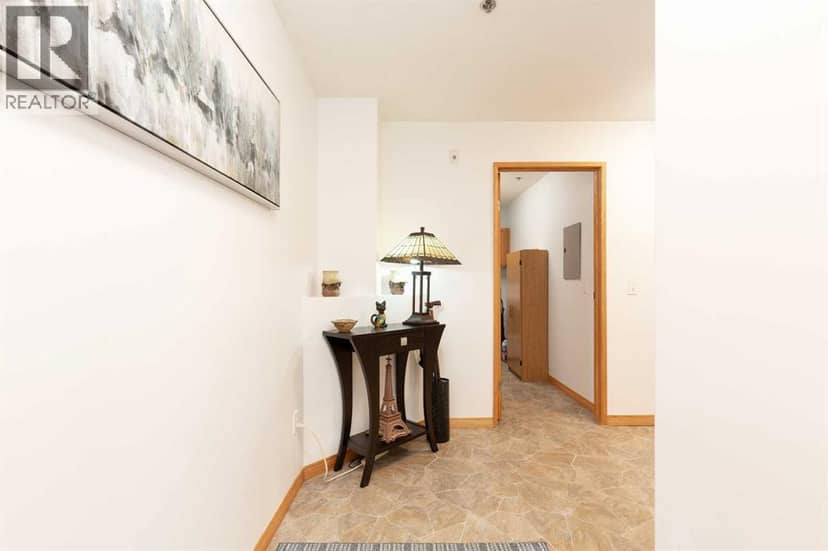 130, 75 1 Avenue S, Lethbridge, photo 3