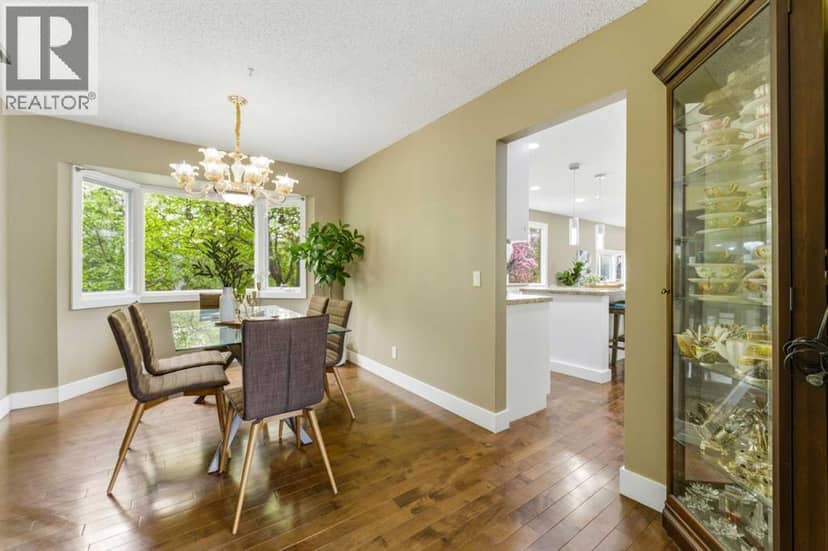 36 Varsity Estates Court NW — photo 9 of 40