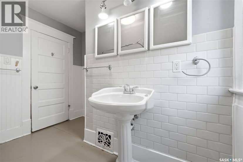 2325 Cameron Street — photo 19 of 28