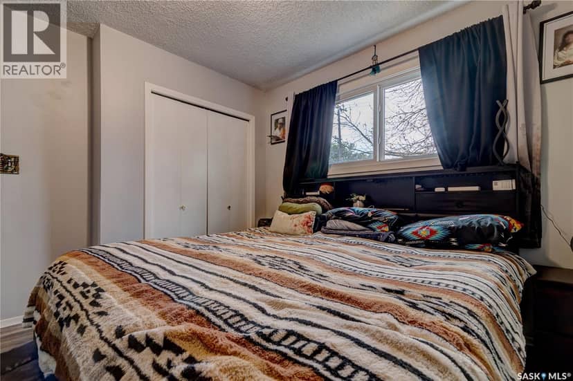 245 Edward Street — photo 15 of 32
