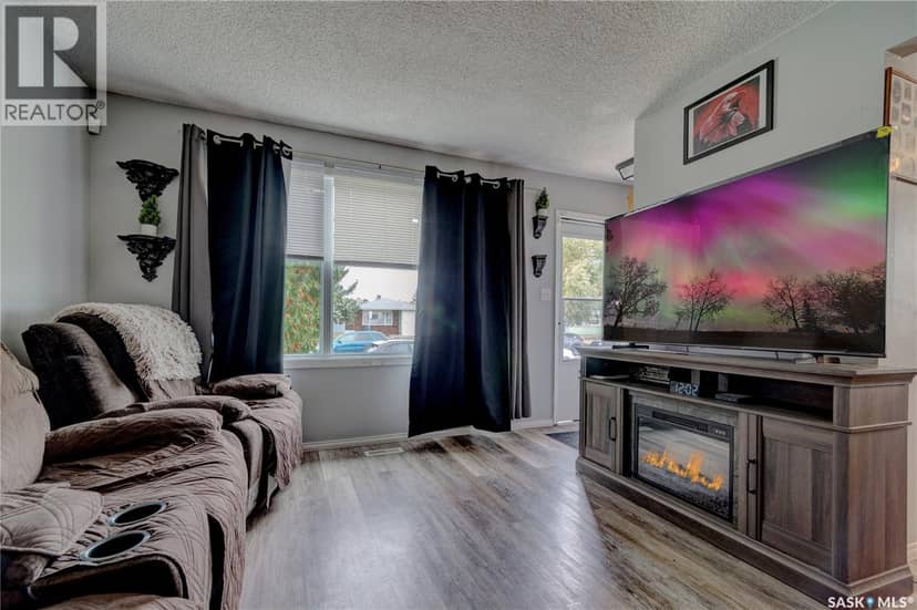 245 Edward Street, Regina, photo 5