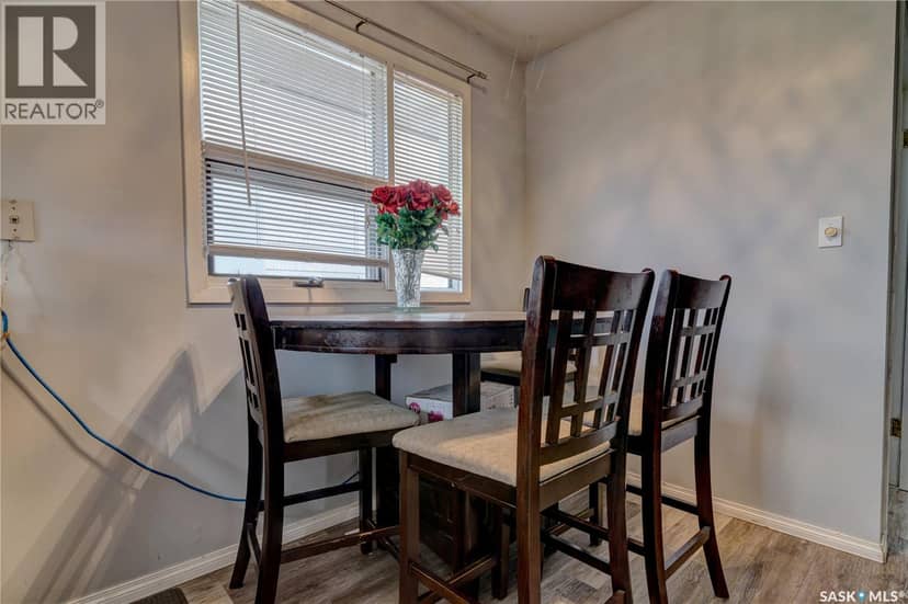 245 Edward Street — photo 9 of 32