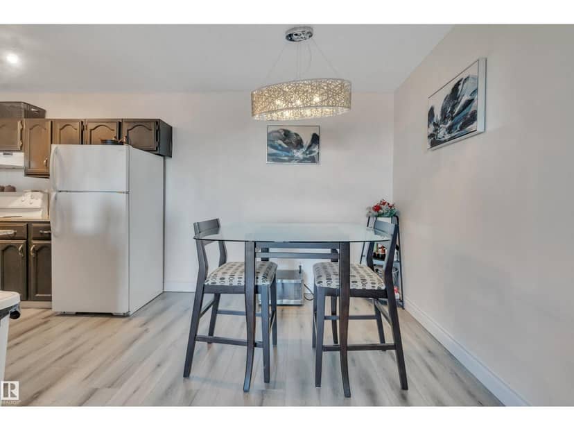 #802 10145 109 ST NW — photo 12 of 40