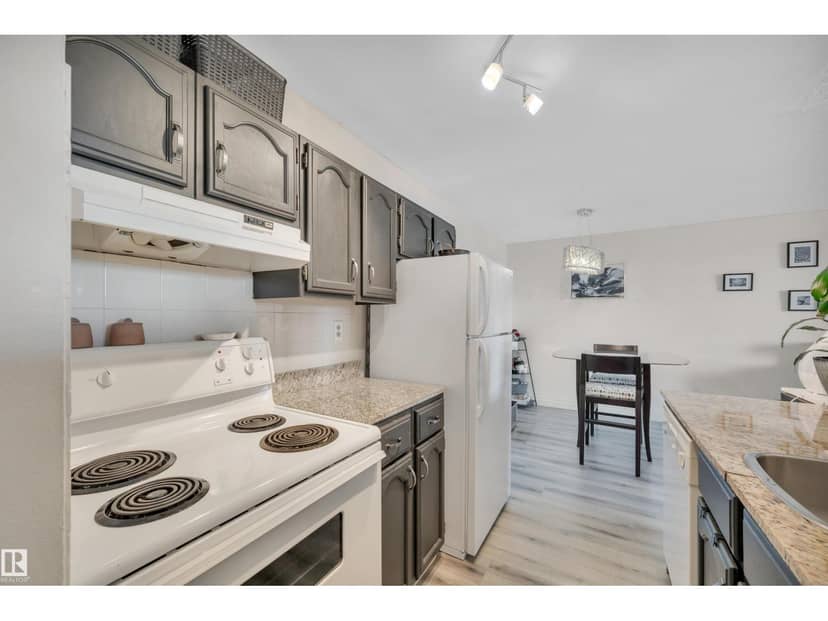 #802 10145 109 ST NW, Edmonton, photo 6