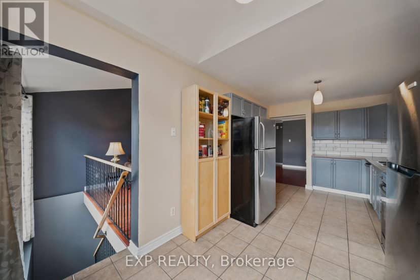 574 Latour Crescent — photo 10 of 29