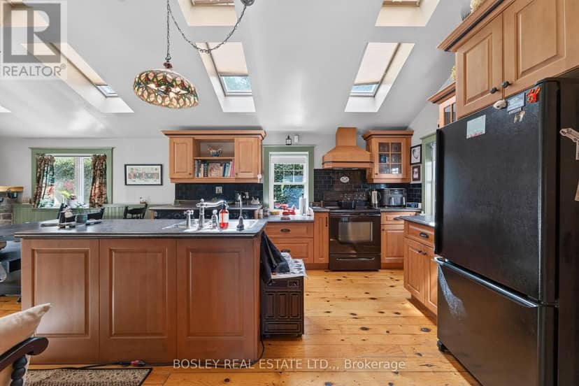 77 Bradley Street — photo 15 of 39