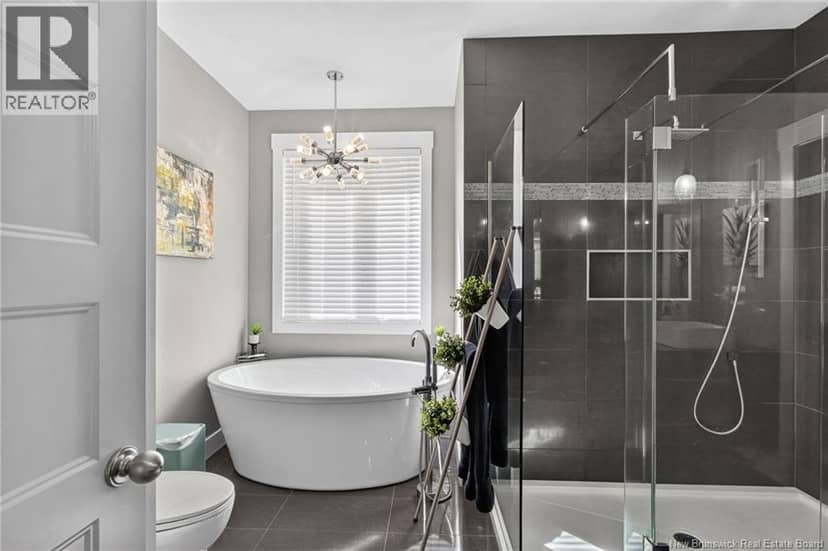 58 Valmont Crescent — photo 35 of 40