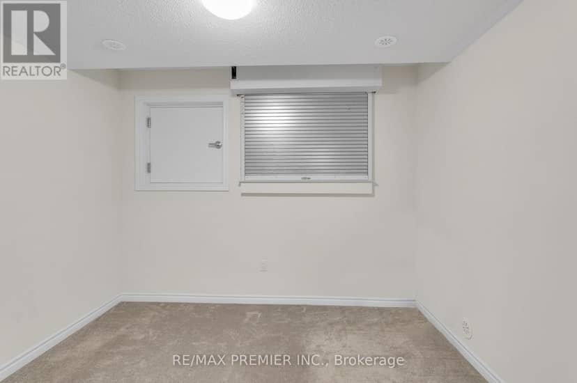2 - 480 Beresford Path — photo 10 of 24