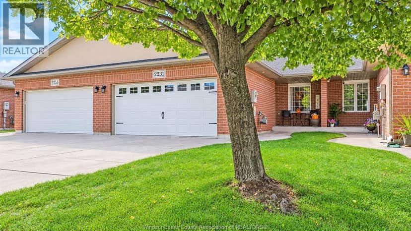 2231 Luxury — photo 2 of 38