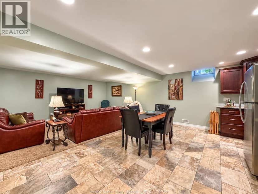 2231 Luxury — photo 27 of 38