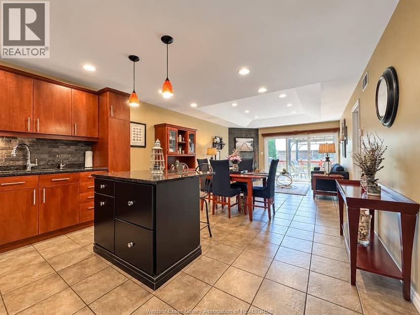 2231 Luxury — photo 5 of 38