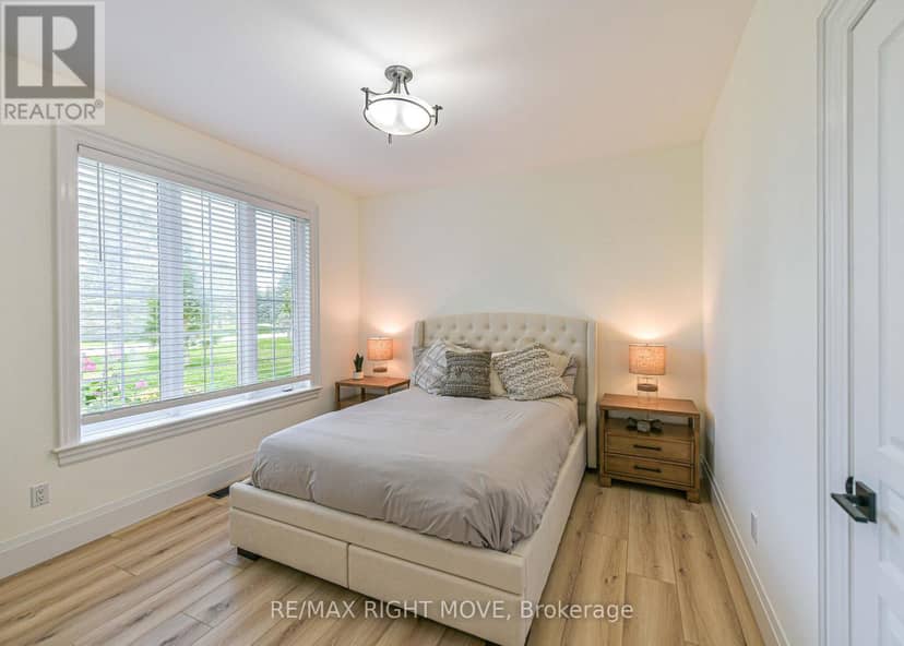 1043 Hurlwood Lane — photo 24 of 40