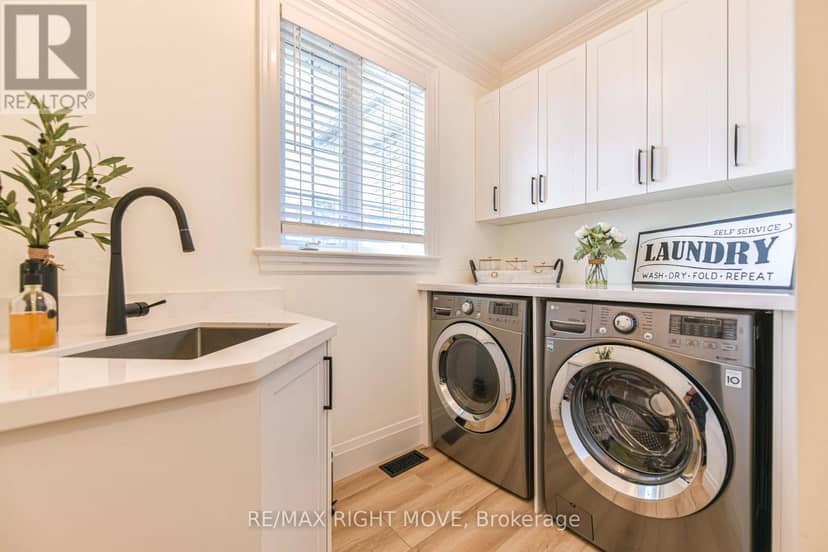 1043 Hurlwood Lane — photo 28 of 40