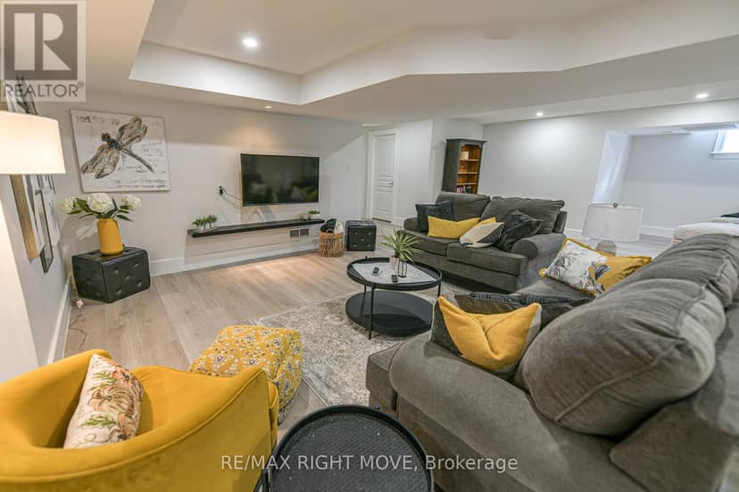 1043 Hurlwood Lane — photo 30 of 40