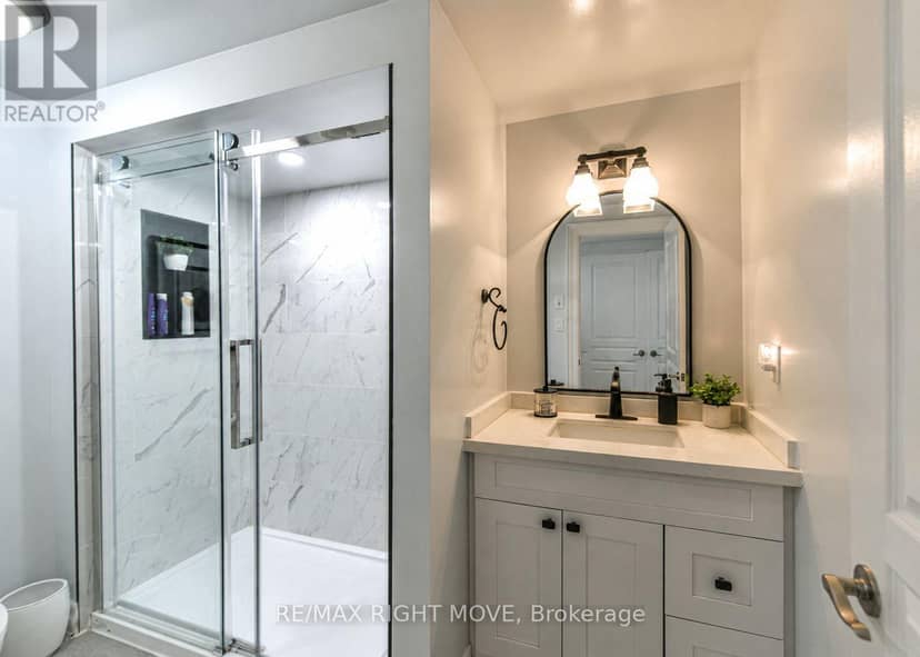 1043 Hurlwood Lane — photo 37 of 40