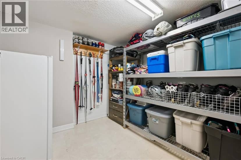 260 SHELDON Avenue N Unit# PH2 — photo 29 of 40
