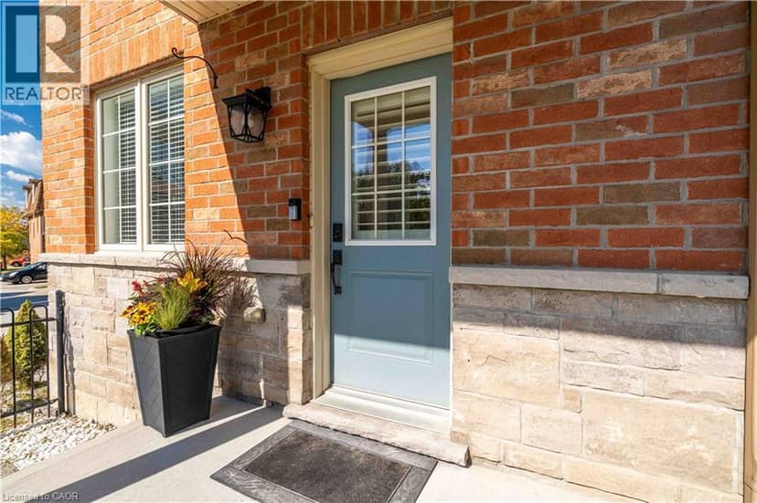 11 STOCKBRIDGE Gardens Unit# 13, Stoney Creek, photo 3