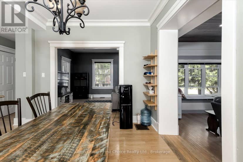 409 Mornington Street — photo 16 of 40