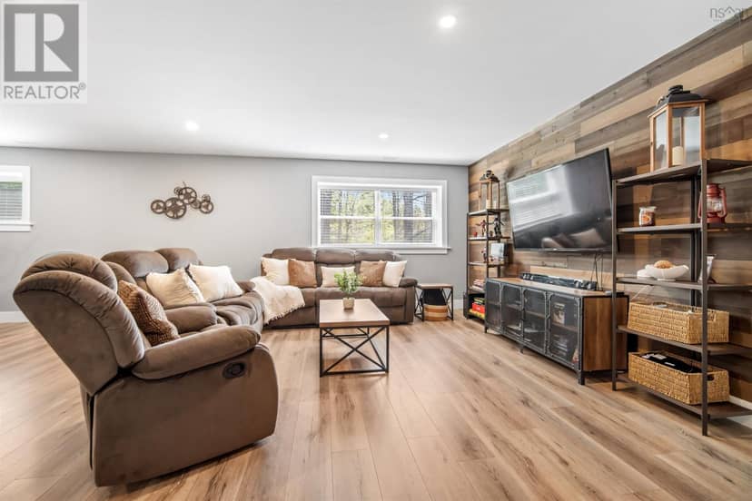 723 McCabe Lake Drive, Indigo Shores — photo 26 of 40
