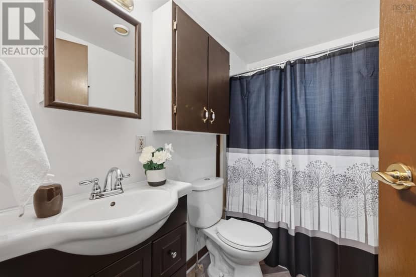 6 Granby Court — photo 12 of 35