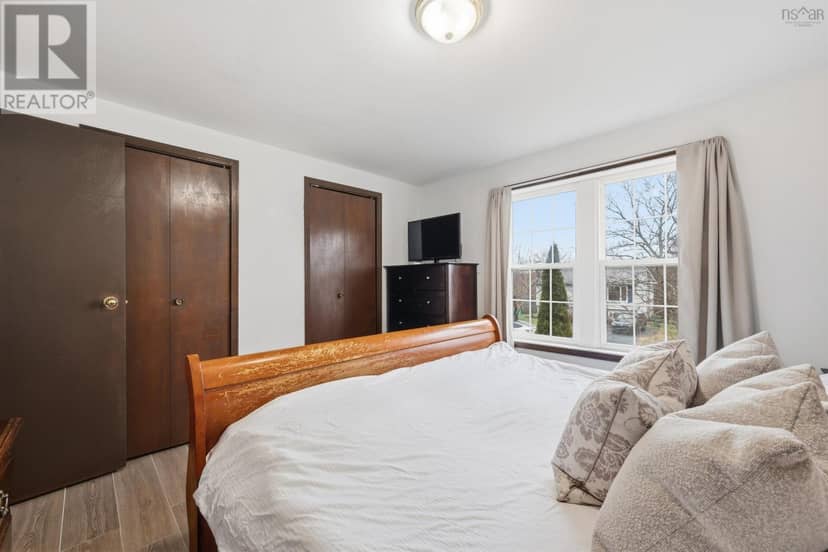 6 Granby Court — photo 14 of 35