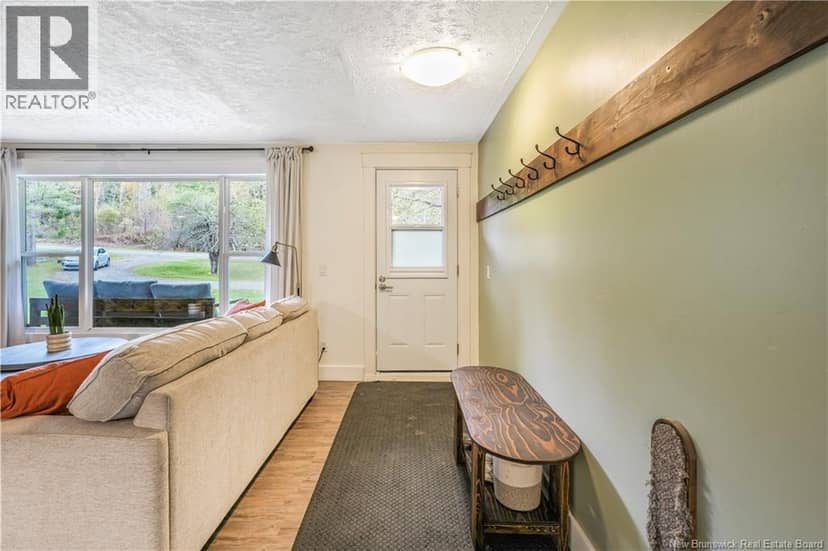 385 Charleston Road — photo 5 of 33