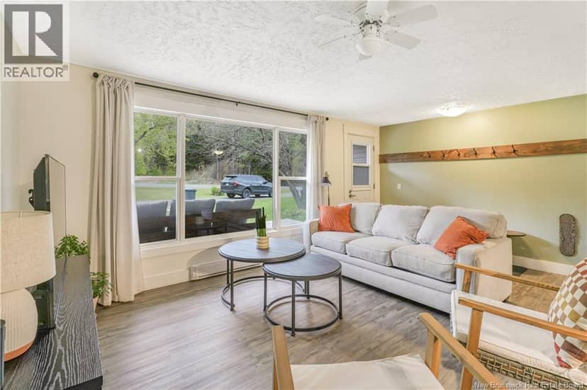 385 Charleston Road — photo 8 of 33